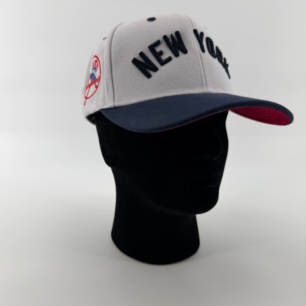 Mitchell & Ness New York Yankees Hat Mens OS Grey Navy Snapback MLB Cap Spellout